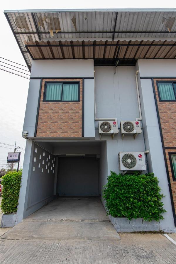 Matini Klong1 Hotel Rangsit Bagian luar foto