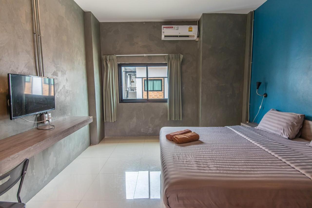 Matini Klong1 Hotel Rangsit Bagian luar foto