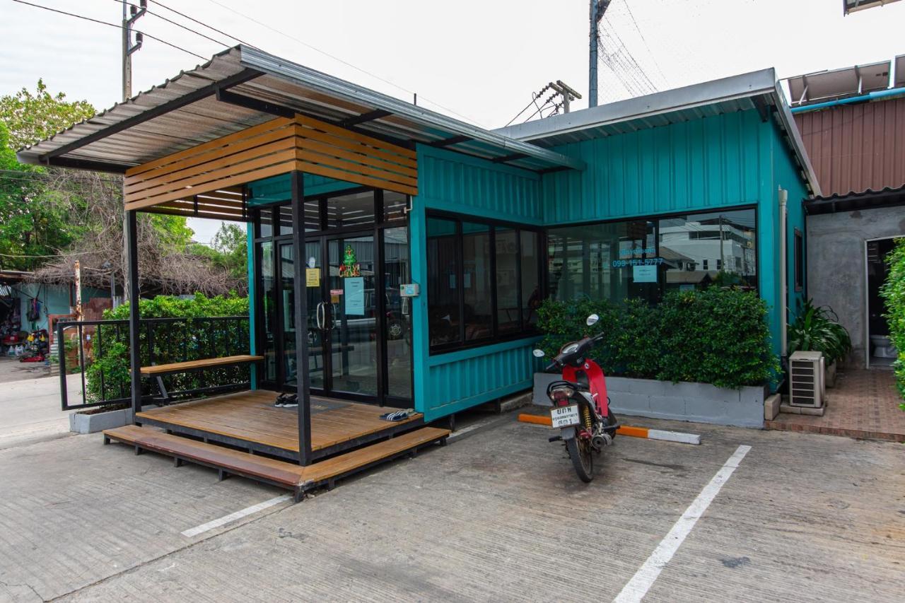 Matini Klong1 Hotel Rangsit Bagian luar foto