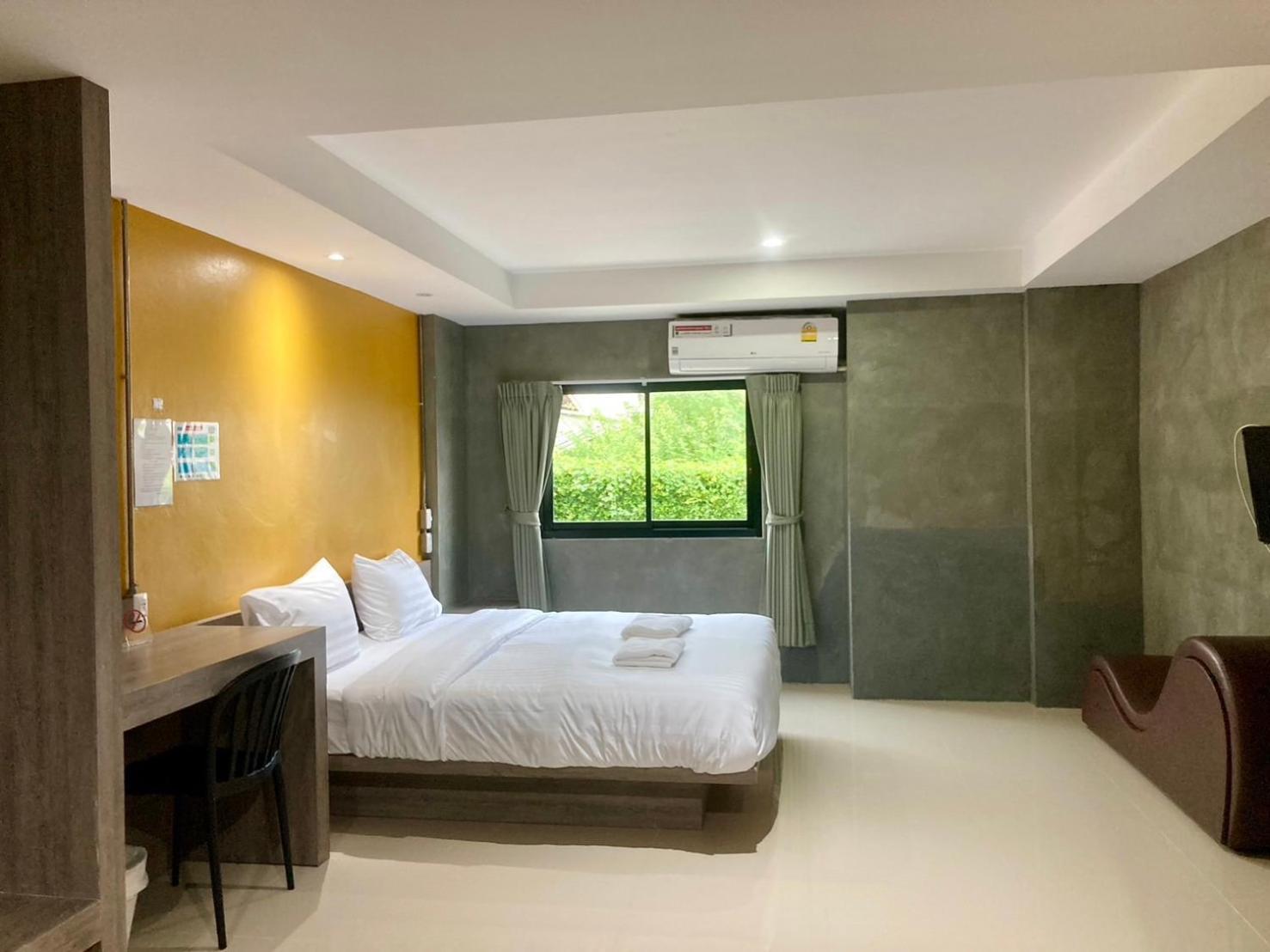 Matini Klong1 Hotel Rangsit Bagian luar foto