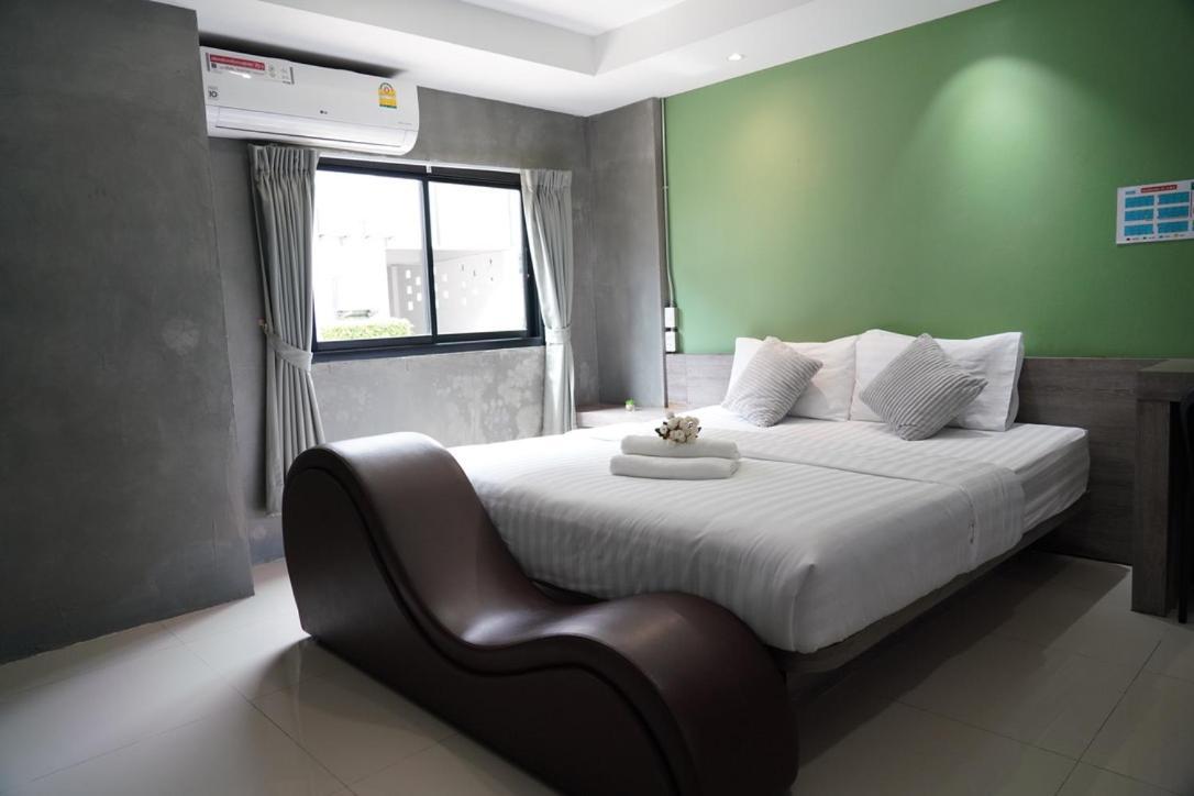 Matini Klong1 Hotel Rangsit Bagian luar foto