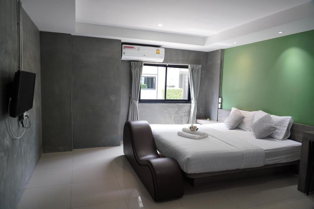 Matini Klong1 Hotel Rangsit Bagian luar foto