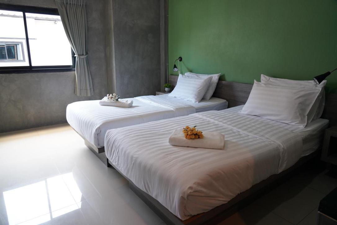 Matini Klong1 Hotel Rangsit Bagian luar foto